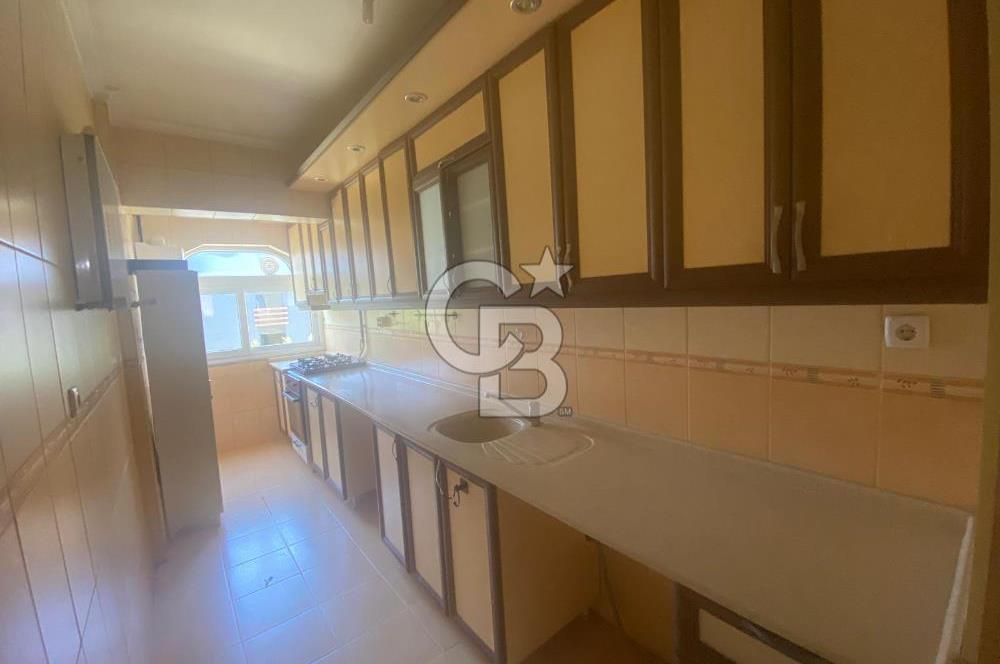 ÇEKMEKÖY GÜL-91 SİTESİNDE KISMİ EŞYALI 3+1 SATILIK DAİRE