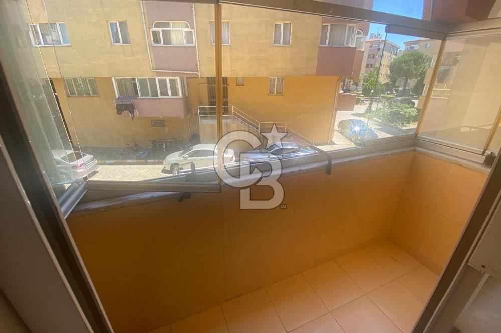 ÇEKMEKÖY GÜL-91 SİTESİNDE KISMİ EŞYALI 3+1 SATILIK DAİRE