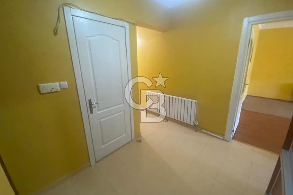 ÇEKMEKÖY GÜL-91 SİTESİNDE KISMİ EŞYALI 3+1 SATILIK DAİRE