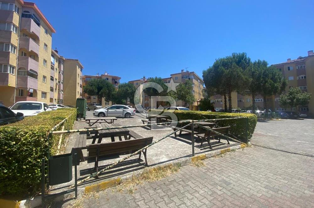 ÇEKMEKÖY GÜL-91 SİTESİNDE KISMİ EŞYALI 3+1 SATILIK DAİRE