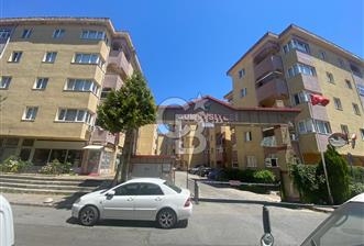 ÇEKMEKÖY GÜL-91 SİTESİNDE KISMİ EŞYALI 3+1 SATILIK DAİRE