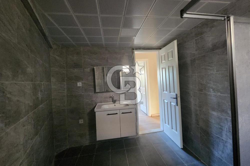 ÇİĞLİ YENİ MAHALLESİ ARA KAT EBEVEYN BANYOLU SATILIK 2+1 DAİRE