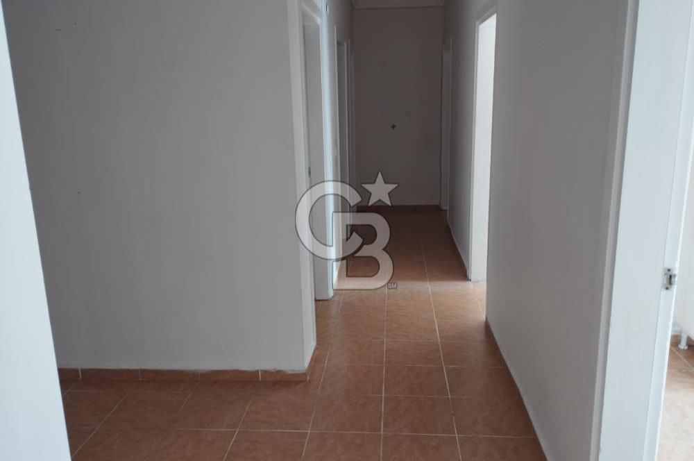 ÇAYIROVADA SİTE İÇERİSİNDE 3+1 GENİŞ VE KULLANIŞLI DAİRE 