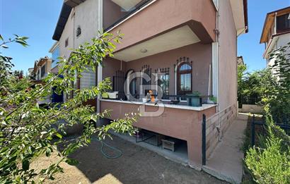 Batıkent Uğur Mumcu Mahallesi’nde Sitede 3 Katlı 4+1 Müstakil Ev – Masrafsız – Taşınmaya Hazır