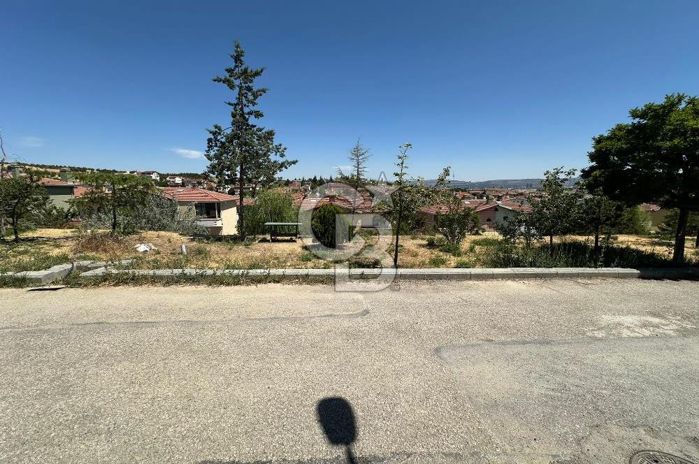 Batıkent Uğur Mumcu Mahallesi’nde Sitede 3 Katlı 4+1 Müstakil Ev – Masrafsız – Taşınmaya Hazır