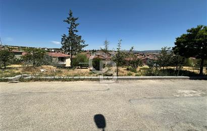 Batıkent Uğur Mumcu Mahallesi’nde Sitede 3 Katlı 4+1 Müstakil Ev – Masrafsız – Taşınmaya Hazır