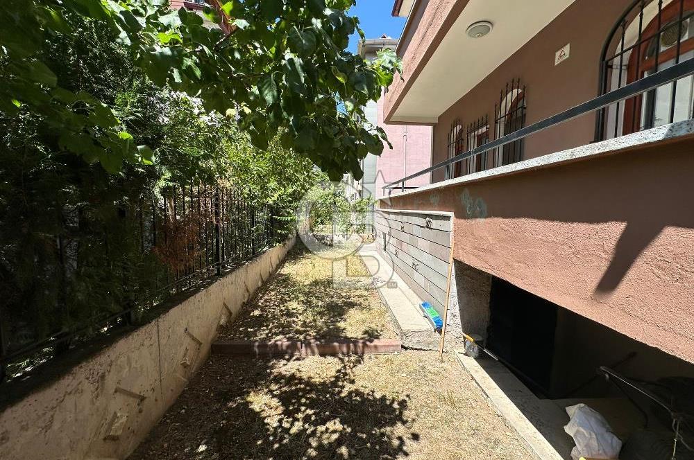 Batıkent Uğur Mumcu Mahallesi’nde Sitede 3 Katlı 4+1 Müstakil Ev – Masrafsız – Taşınmaya Hazır