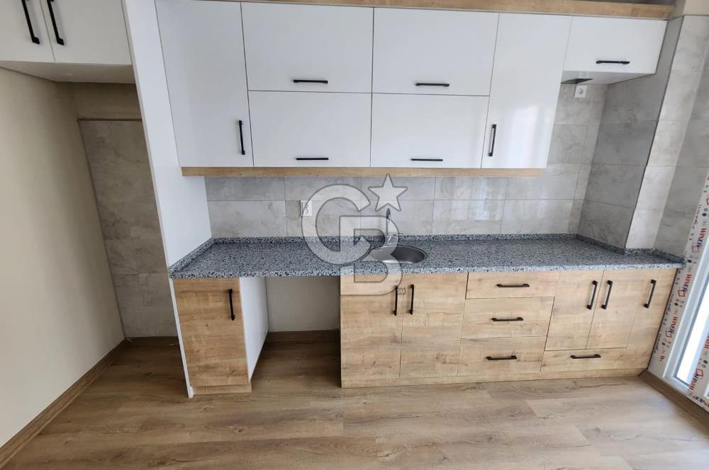 ÇİĞLİ YENİ MAHALLESİ ARA KAT EBEVEYN BANYOLU SATILIK 2+1 DAİRE