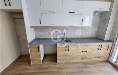 ÇİĞLİ YENİ MAHALLESİ ARA KAT EBEVEYN BANYOLU SATILIK 2+1 DAİRE