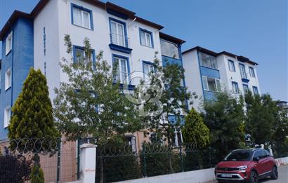 ÇAYIROVADA SİTE İÇERİSİNDE 3+1 GENİŞ VE KULLANIŞLI DAİRE 