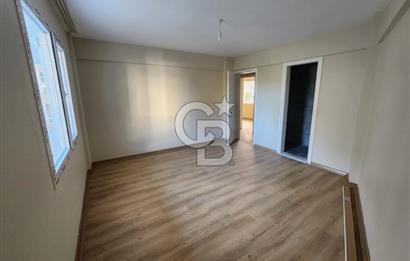 ÇİĞLİ YENİ MAHALLESİ ARA KAT EBEVEYN BANYOLU SATILIK 2+1 DAİRE