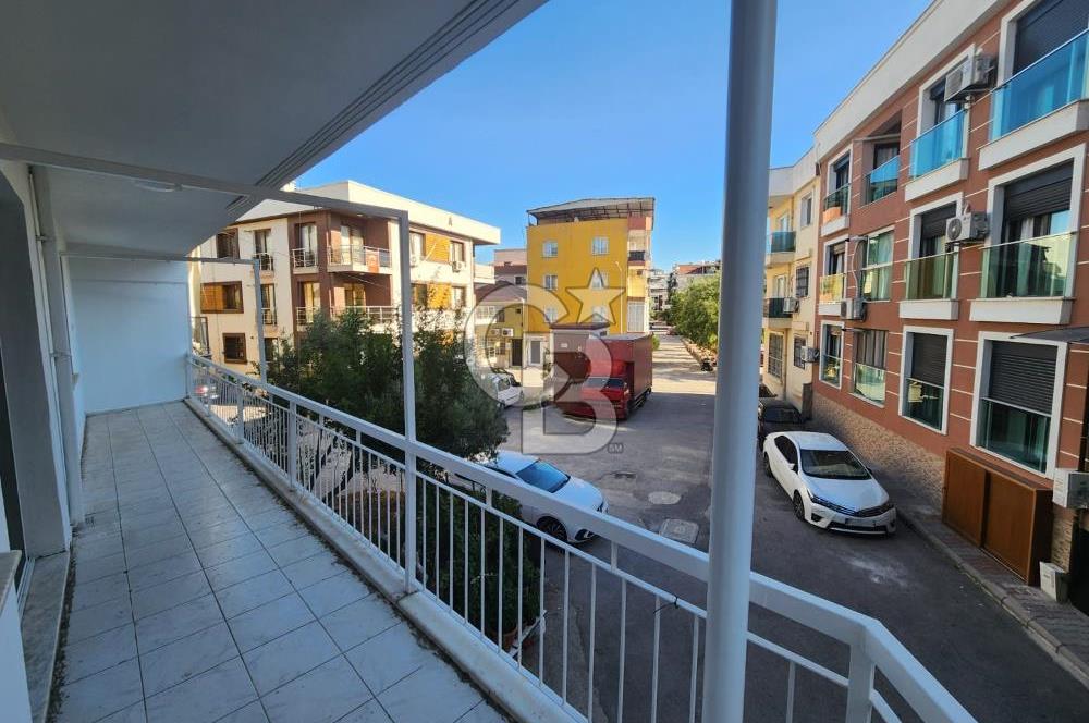 ÇİĞLİ YENİ MAHALLESİ ARA KAT EBEVEYN BANYOLU SATILIK 2+1 DAİRE