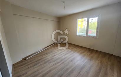 ÇİĞLİ YENİ MAHALLESİ ARA KAT EBEVEYN BANYOLU SATILIK 2+1 DAİRE