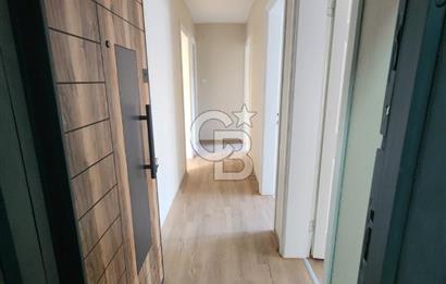 ÇİĞLİ YENİ MAHALLESİ ARA KAT EBEVEYN BANYOLU SATILIK 2+1 DAİRE