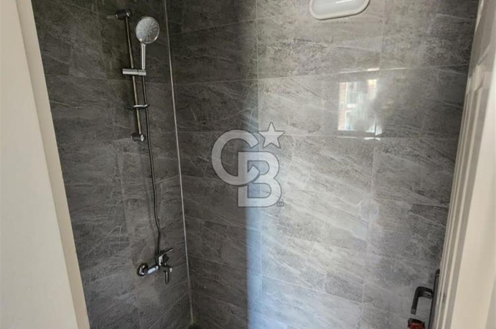 ÇİĞLİ YENİ MAHALLESİ ARA KAT EBEVEYN BANYOLU SATILIK 2+1 DAİRE