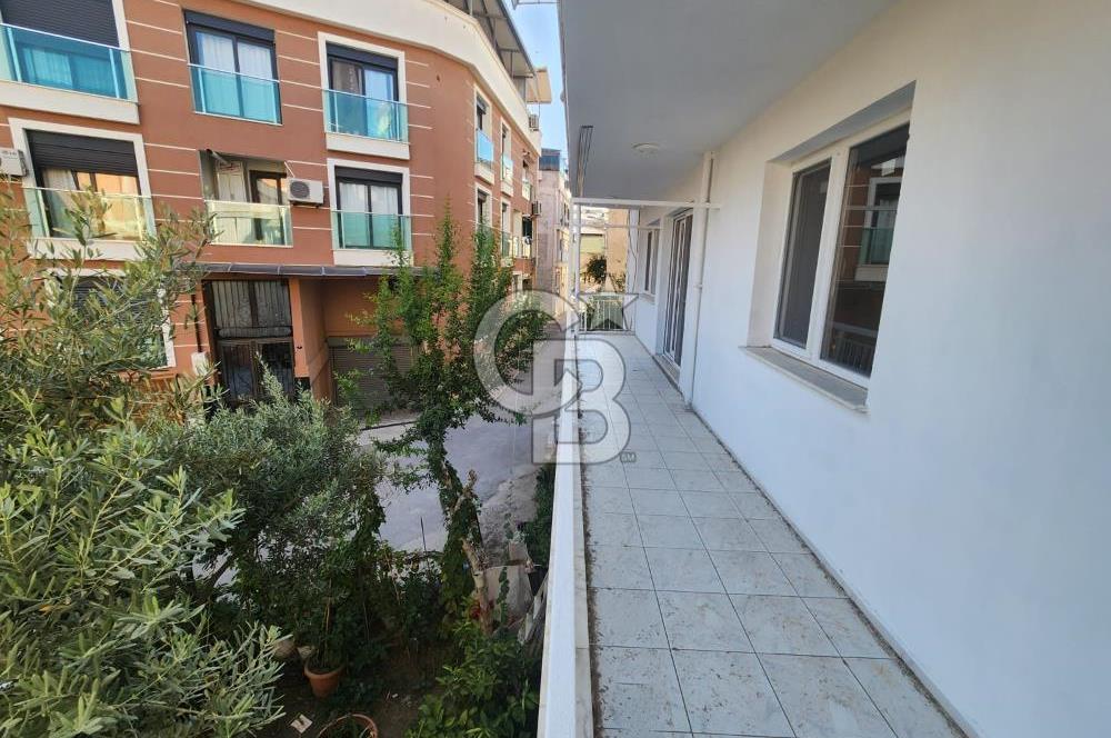 ÇİĞLİ YENİ MAHALLESİ ARA KAT EBEVEYN BANYOLU SATILIK 2+1 DAİRE