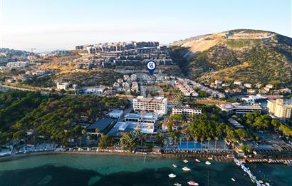 Kuşadası Merkezde Deniz Manzaralı Akılı  Ev Sistemli 4+1 Lüks Villa