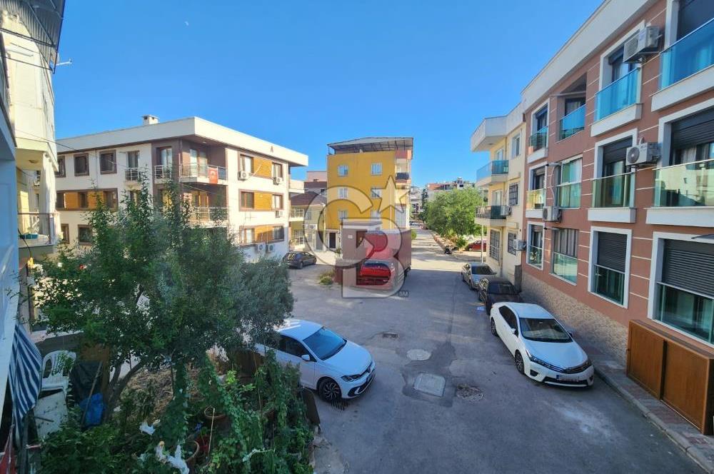 ÇİĞLİ YENİ MAHALLESİ ARA KAT EBEVEYN BANYOLU SATILIK 2+1 DAİRE