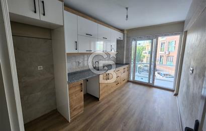 ÇİĞLİ YENİ MAHALLESİ ARA KAT EBEVEYN BANYOLU SATILIK 2+1 DAİRE