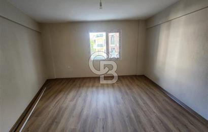 ÇİĞLİ YENİ MAHALLESİ ARA KAT EBEVEYN BANYOLU SATILIK 2+1 DAİRE