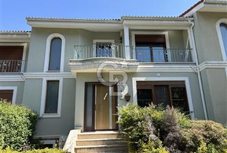 Bahçeşehir Banu Evlerinde Satılık 4,5+2 İnci Tipi Villa