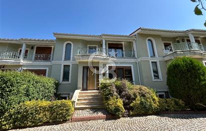 Bahçeşehir Banu Evlerinde Satılık 4,5+2 İnci Tipi Villa