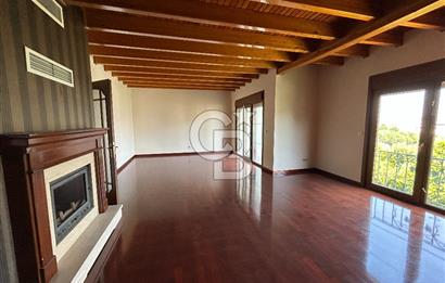 Bahçeşehir Banu Evlerinde Satılık 4,5+2 İnci Tipi Villa
