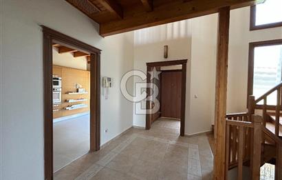 Bahçeşehir Banu Evlerinde Satılık 4,5+2 İnci Tipi Villa
