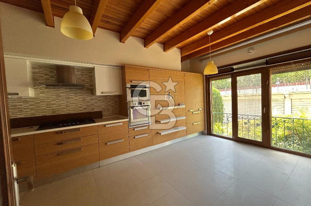 Bahçeşehir Banu Evlerinde Satılık 4,5+2 İnci Tipi Villa