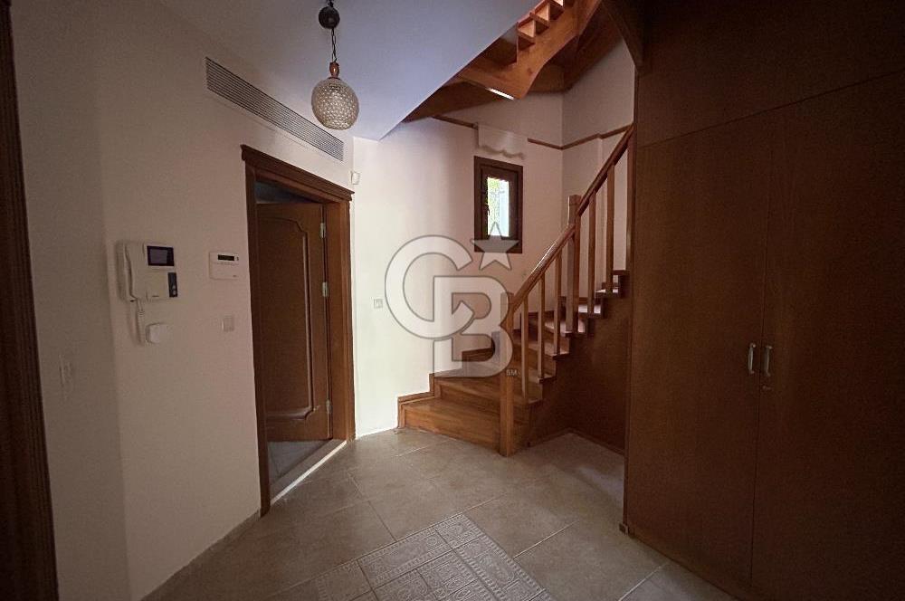 Bahçeşehir Banu Evlerinde Satılık 4,5+2 İnci Tipi Villa