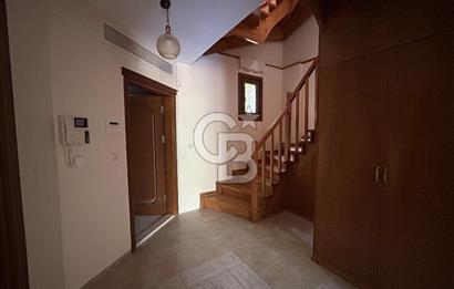 Bahçeşehir Banu Evlerinde Satılık 4,5+2 İnci Tipi Villa