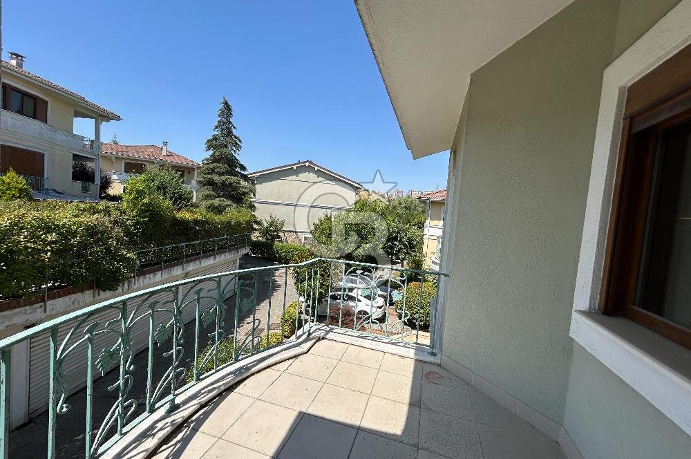 Bahçeşehir Banu Evlerinde Satılık 4,5+2 İnci Tipi Villa