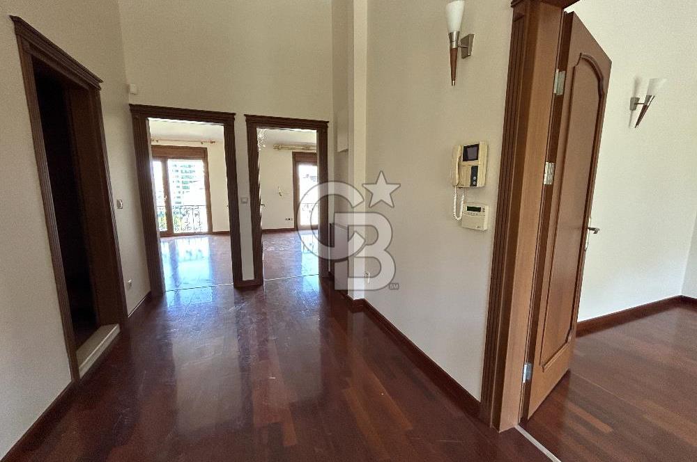 Bahçeşehir Banu Evlerinde Satılık 4,5+2 İnci Tipi Villa