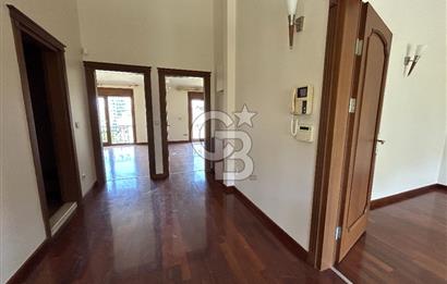 Bahçeşehir Banu Evlerinde Satılık 4,5+2 İnci Tipi Villa