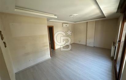 Cumhuriyet Caddesi'nde Yeşilliğe Bakan 3+1 