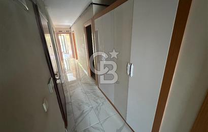 Cumhuriyet Caddesi'nde Yeşilliğe Bakan 3+1 