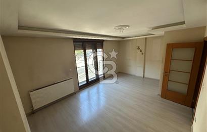 Cumhuriyet Caddesi'nde Yeşilliğe Bakan 3+1 