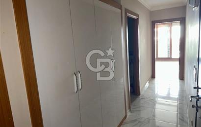 Cumhuriyet Caddesi'nde Yeşilliğe Bakan 3+1 