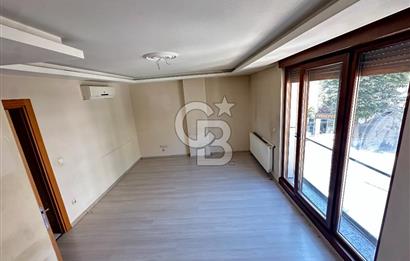 Cumhuriyet Caddesi'nde Yeşilliğe Bakan 3+1 