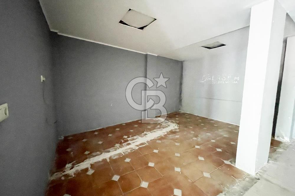 SAHİL YOLU ÜZERİNDE - MEYDAN'DA KİRALIK DÜKKAN FIRSATI