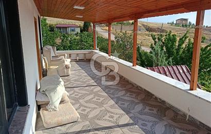 GÖLBAŞI OĞULBEY'DE 3+1 145 M2 GENİŞ BAHÇELİ BOŞ KİRALIK VİLLA