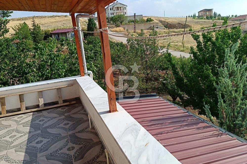 GÖLBAŞI OĞULBEY'DE 3+1 145 M2 GENİŞ BAHÇELİ BOŞ KİRALIK VİLLA