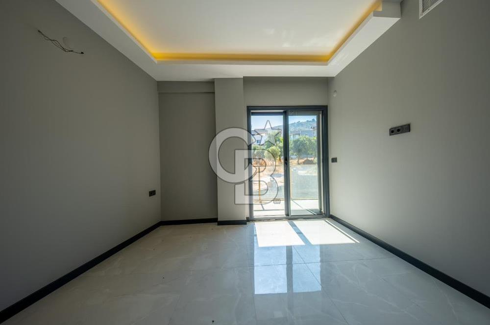 GÜZELBAHÇE YELKİ'DE SATILIK VİLLA