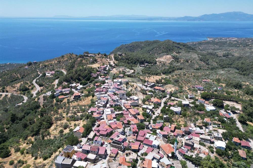 ÇANAKKALE AYVACIK SAZLI KÖY MERKEZİNDE MANZARALI SATILIK TAŞ EV