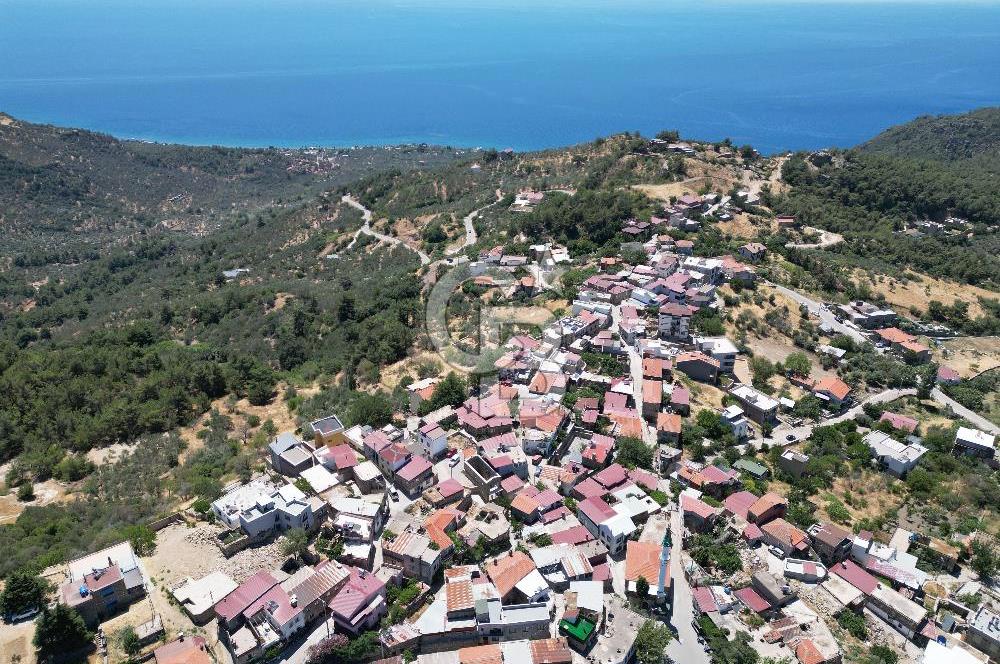 ÇANAKKALE AYVACIK SAZLI KÖY MERKEZİNDE MANZARALI SATILIK TAŞ EV