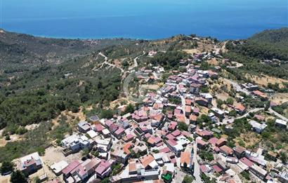 ÇANAKKALE AYVACIK SAZLI KÖY MERKEZİNDE MANZARALI SATILIK TAŞ EV