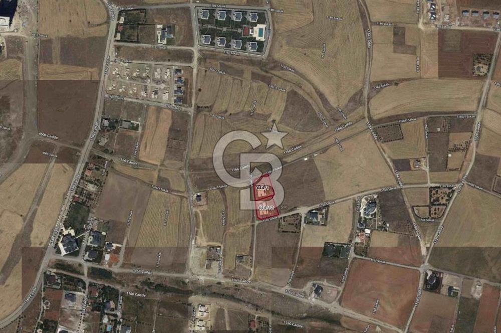 KIZILÇAŞARDA 6000 M2 ARSA İÇİNDE 2 ADET NATAMAM VİLLA