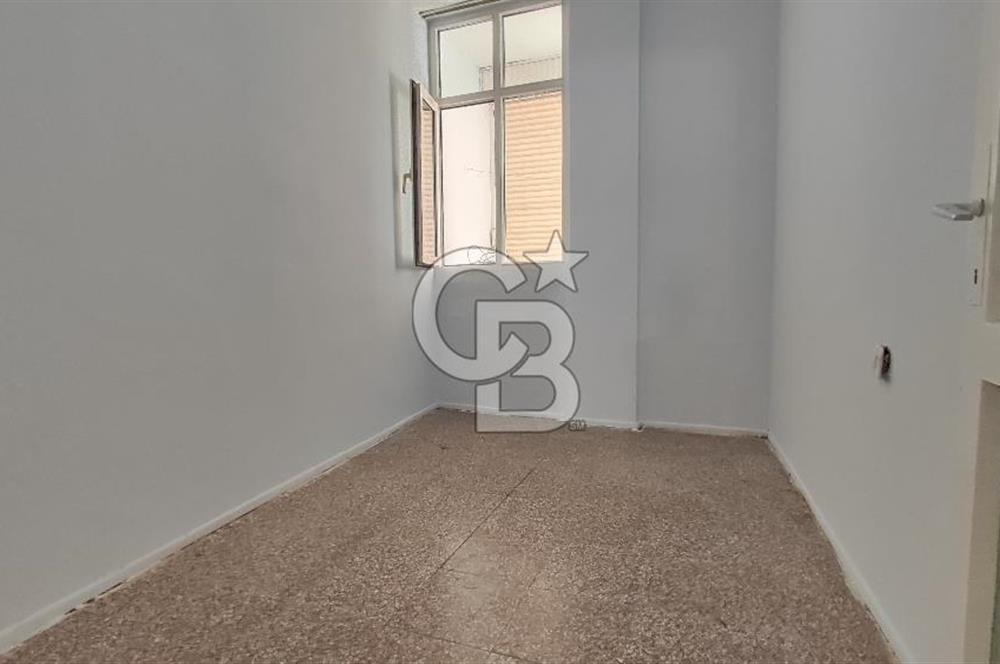 Alaybey İZBAN ve Çarşıya Çok Yakın Kiralık 3+1