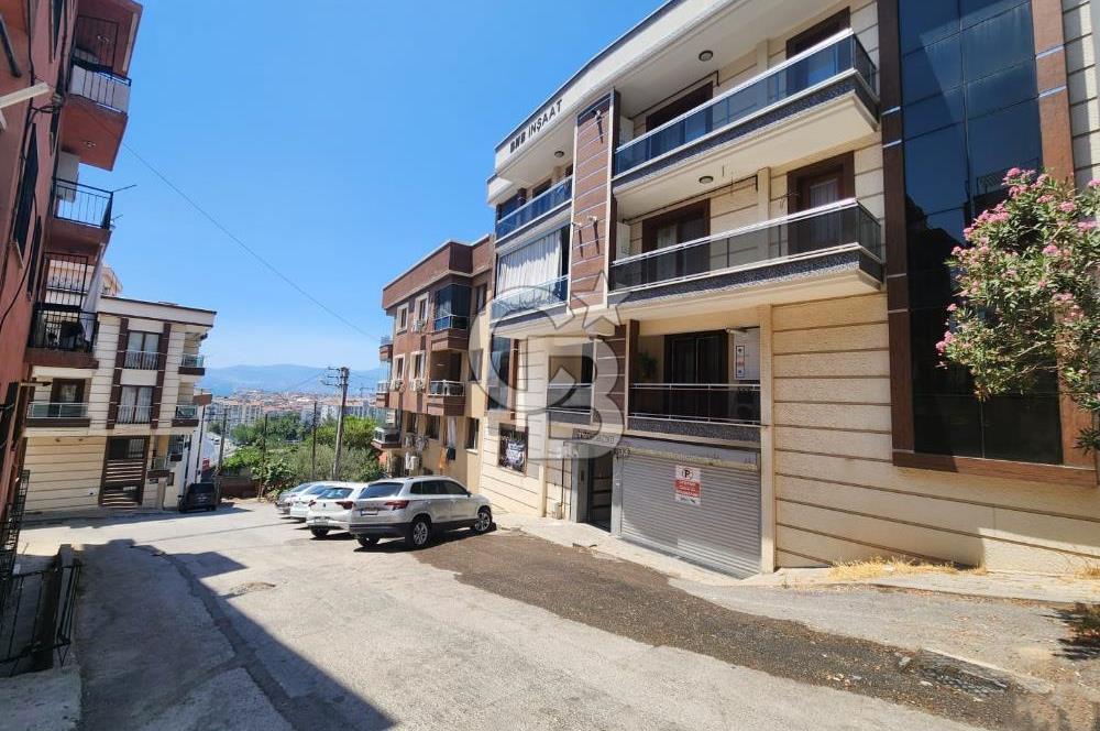 BAYRAKLI EMEK MAHALLESİNDE EBEVEYN BANYOLU SATILIK 2+1 DAİRE