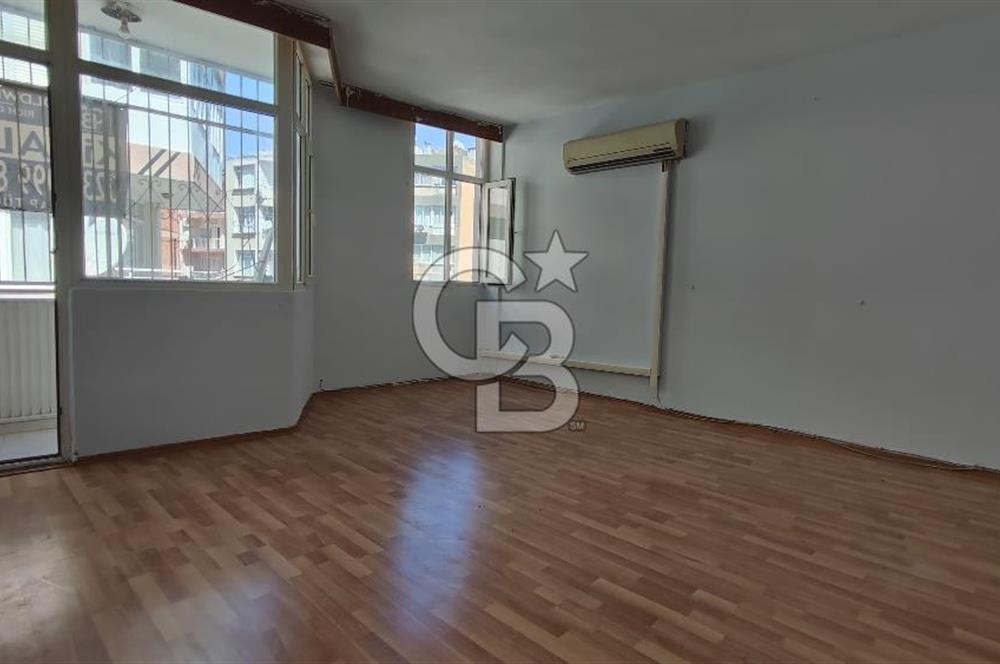 Alaybey İZBAN ve Çarşıya Çok Yakın Kiralık 3+1